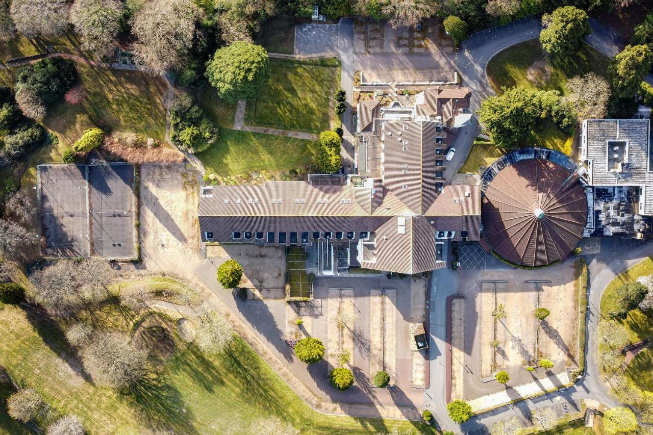 Copthorne Effingham Gatwick Hotel Dış mekan fotoğraf