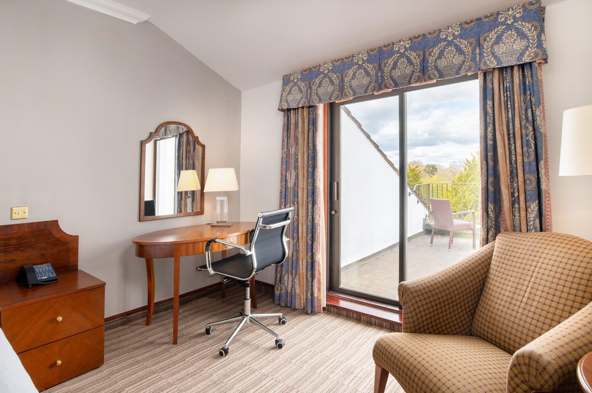 Copthorne Effingham Gatwick Hotel Dış mekan fotoğraf