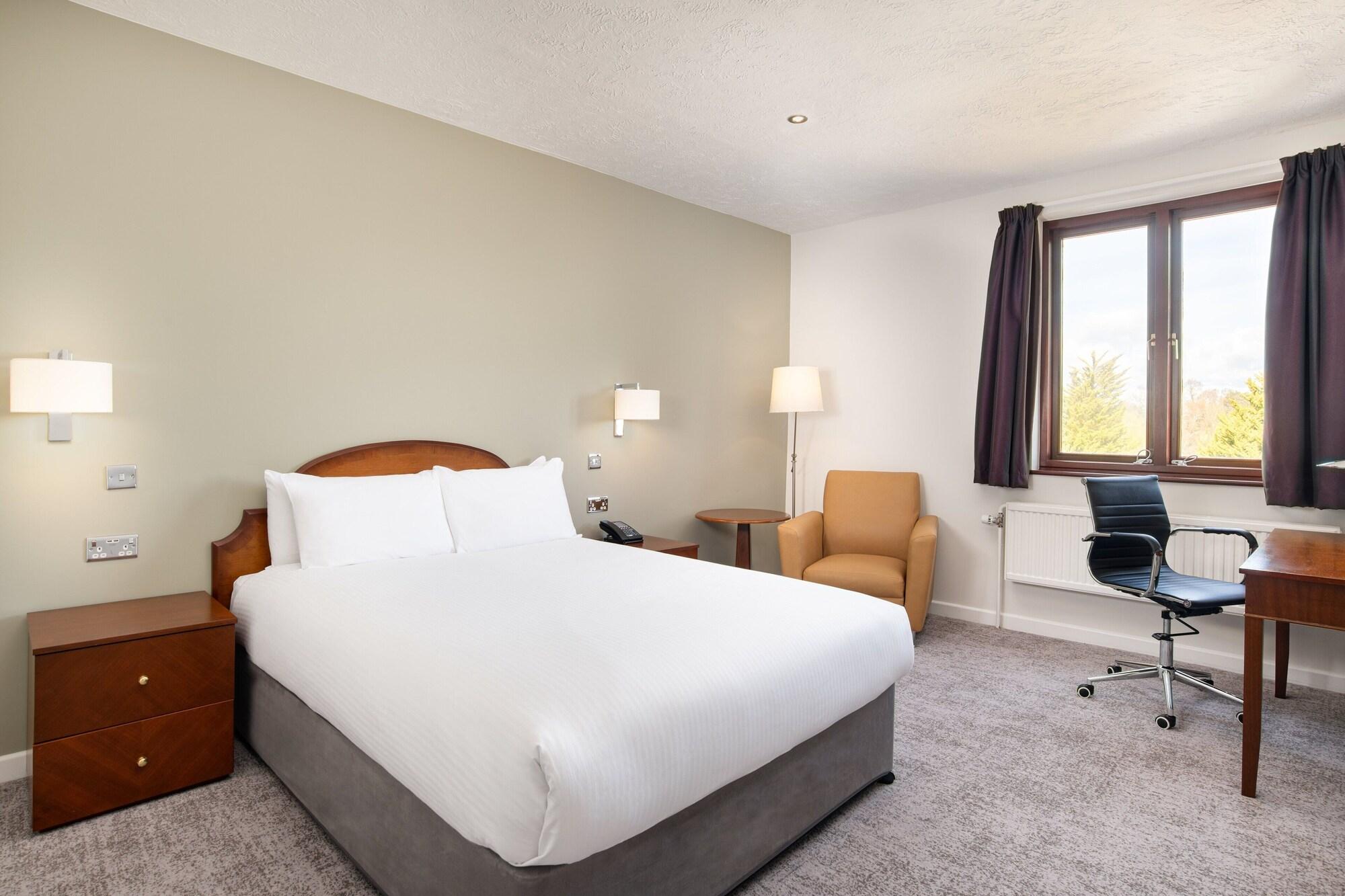 Copthorne Effingham Gatwick Hotel Dış mekan fotoğraf