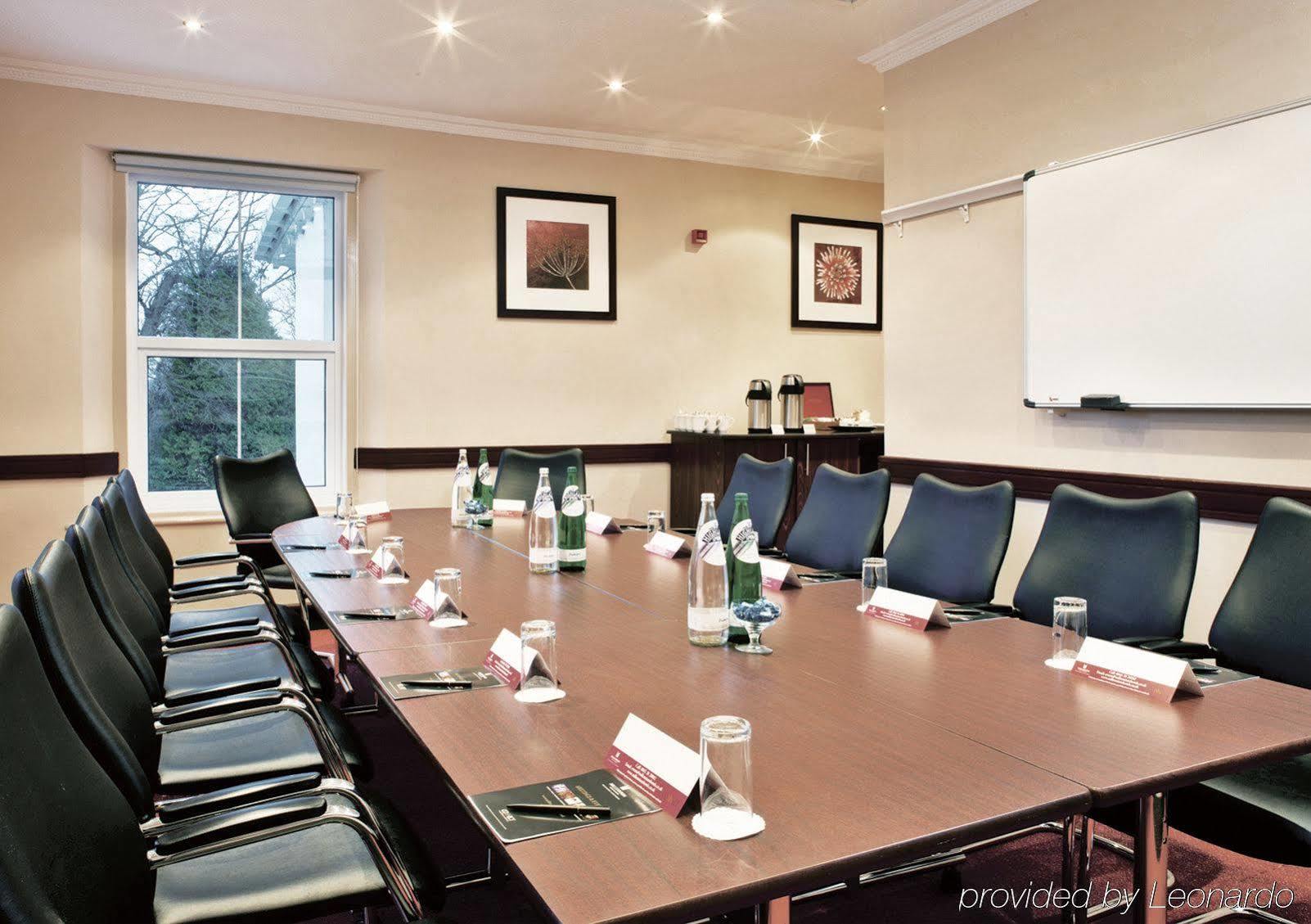 Copthorne Effingham Gatwick Hotel İş olanakları fotoğraf