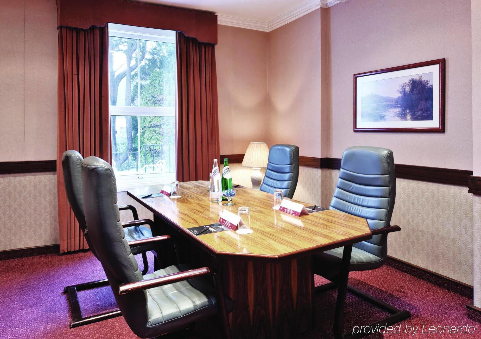 Copthorne Effingham Gatwick Hotel İş olanakları fotoğraf