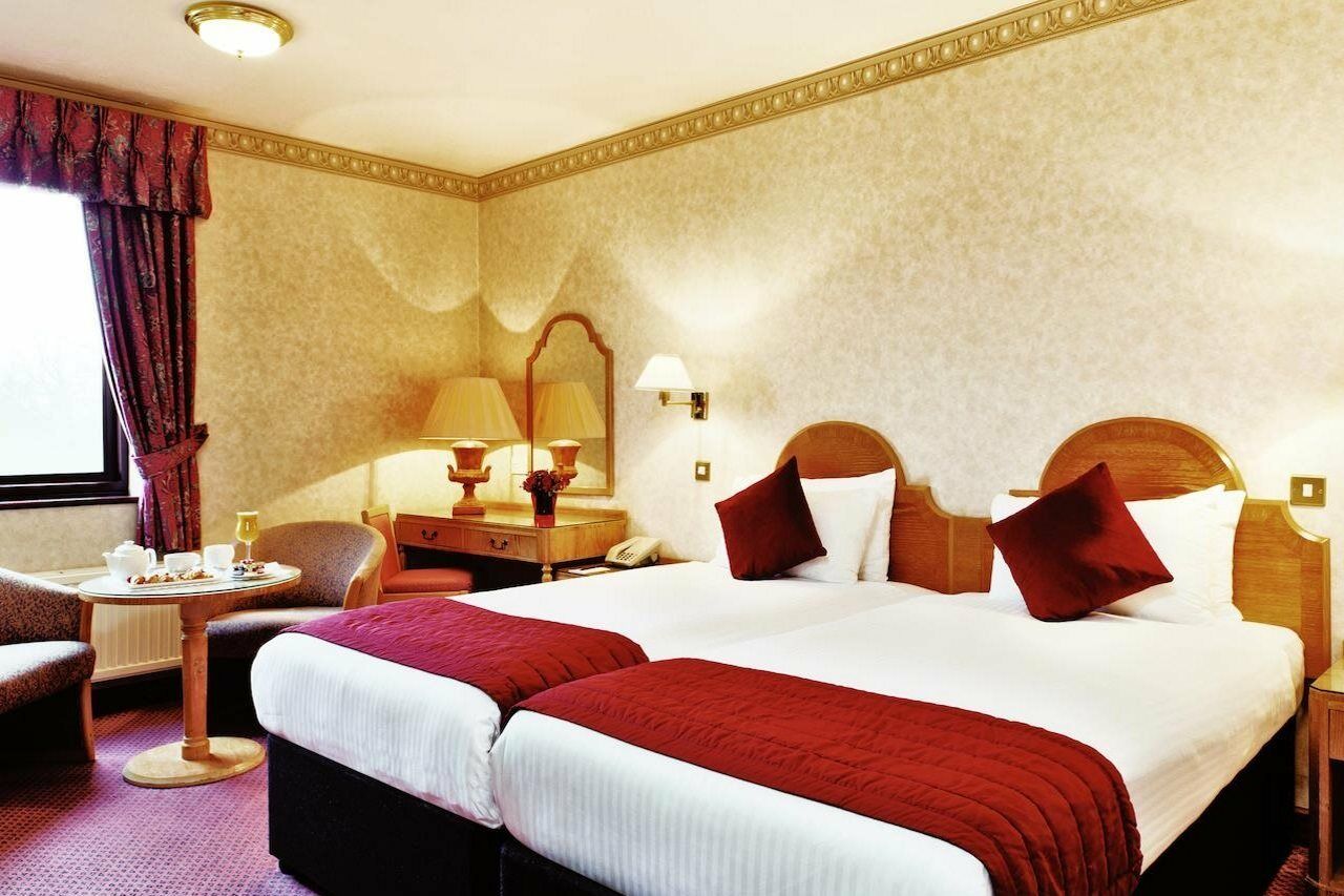 Copthorne Effingham Gatwick Hotel Dış mekan fotoğraf